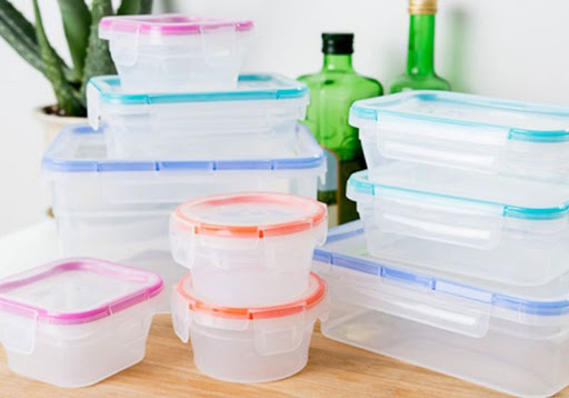 Sử dụng đồ nhựa giúp tiết kiệm chi phí và mang lại rất nhiều lợi ích